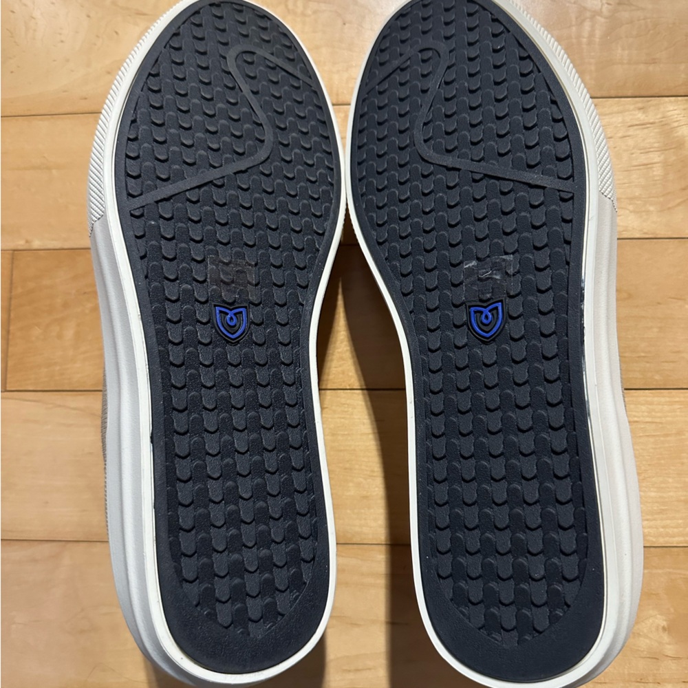 NWT Rothy’s Men’s Sneakers - Picture 2 of 4